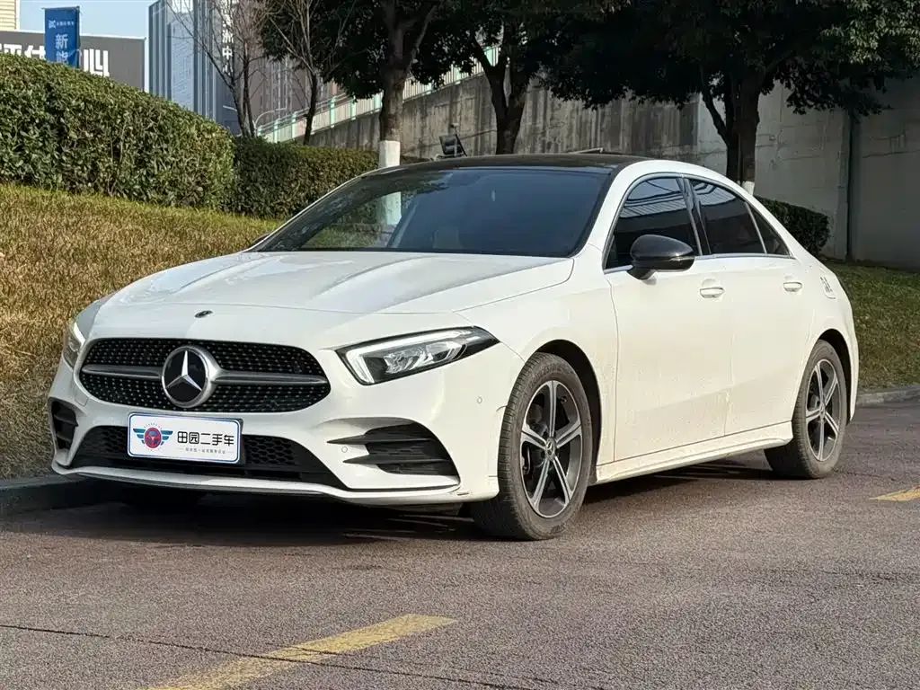 Mercedes-Benz A-Class — фото 1