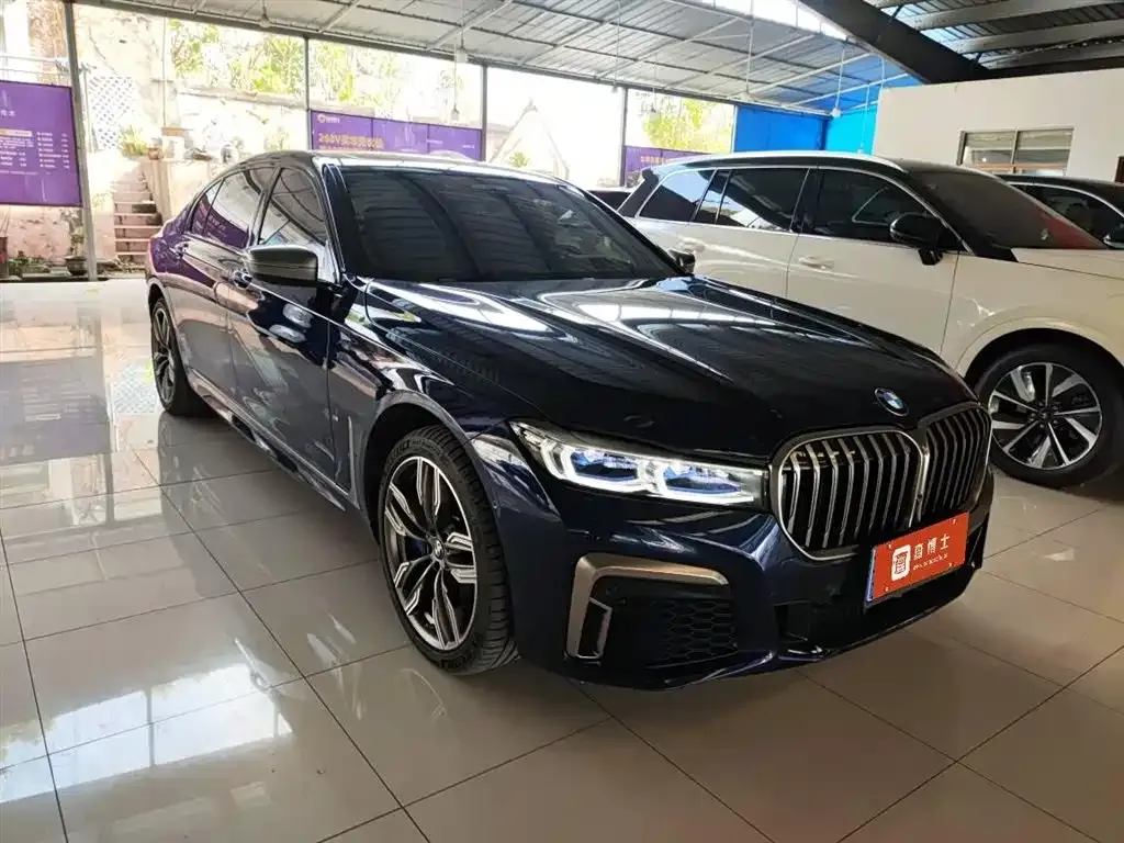 BMW 7 Series 2022 из CN, фото 2
