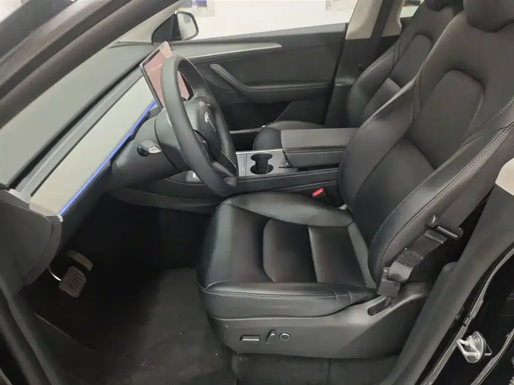 Tesla Model Y 2023 из CN, фото 7