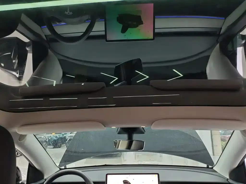 Tesla Model Y 2023 из CN, фото 8