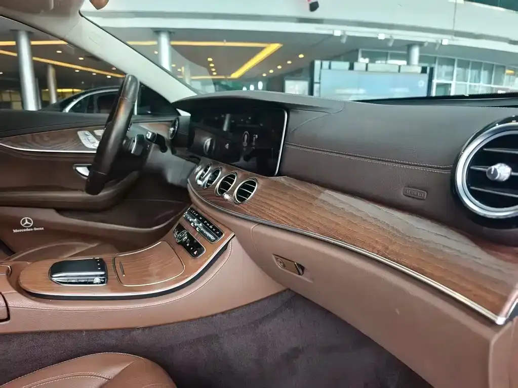 Mercedes-Benz E-Class 2022 из CN, фото 4