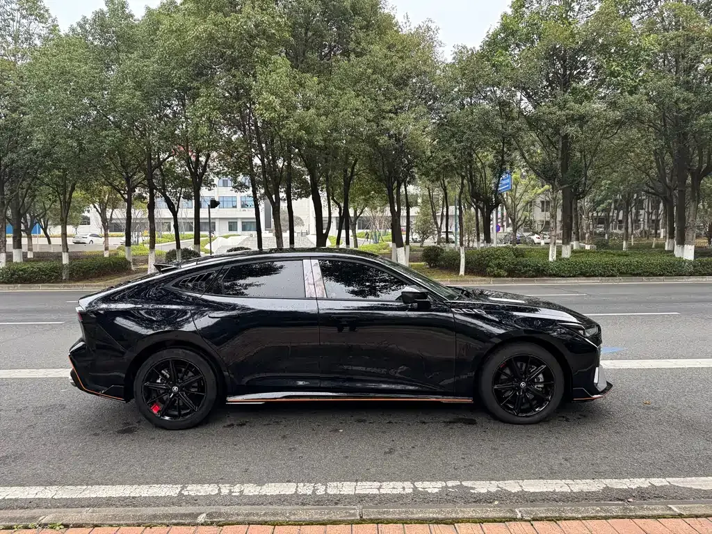 Changan UNI-V 2023 из CN, фото 9