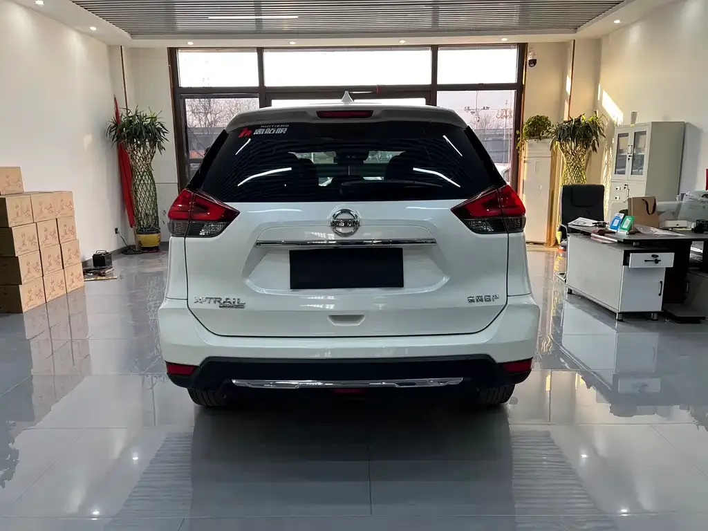 Nissan X-Trail 2023 из CN, фото 3