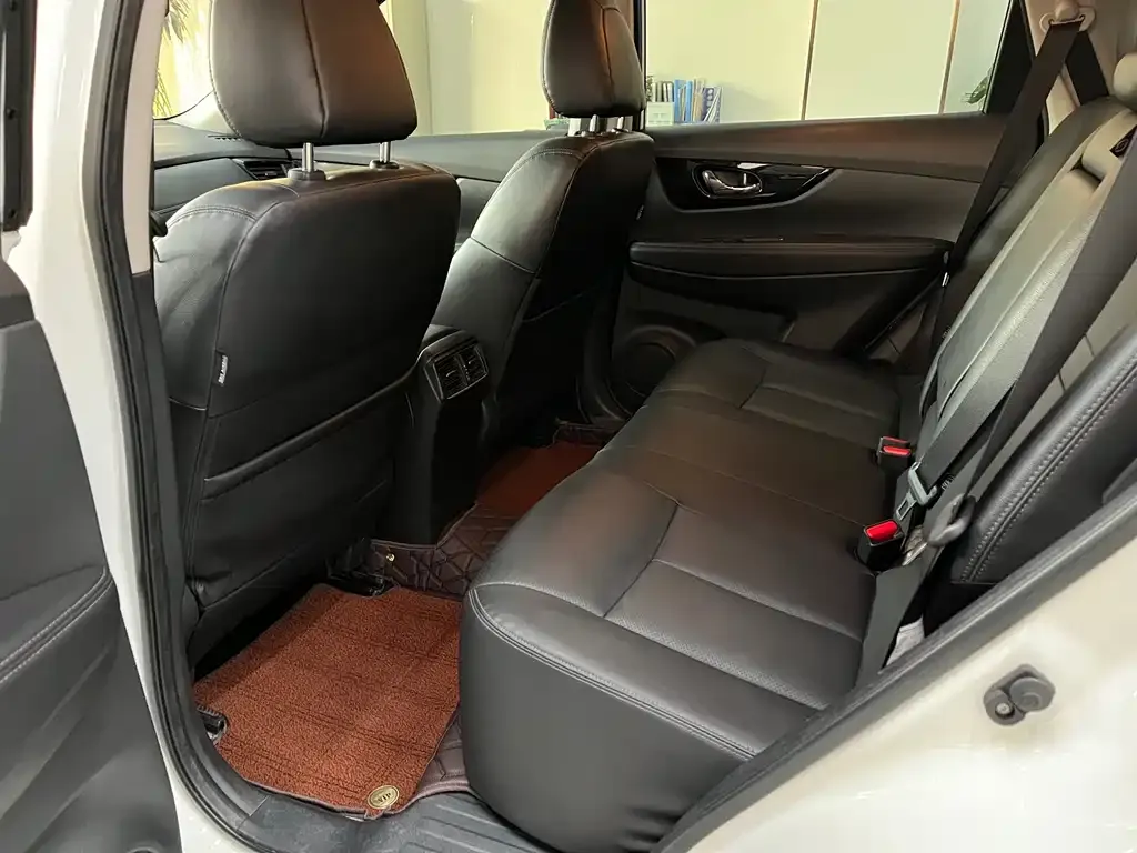 Nissan X-Trail 2023 из CN, фото 8