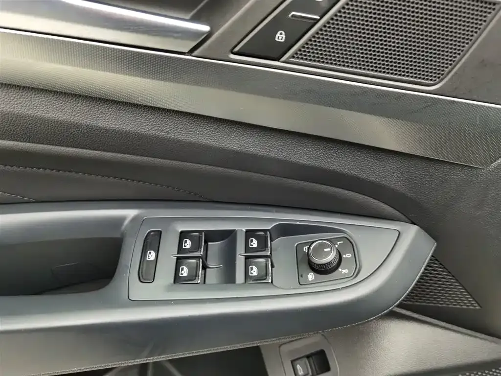 Volkswagen Passat 2024 из CN, фото 9