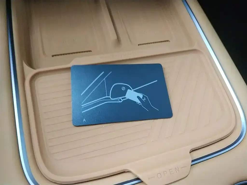 Li Auto i8 2025 из CN, фото 3