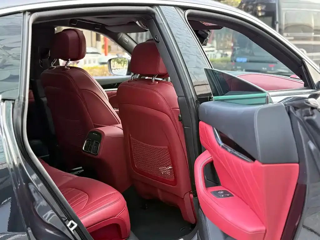 Maserati Levante 2024 из CN, фото 3