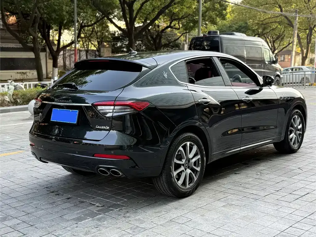 Maserati Levante 2024 из CN, фото 7
