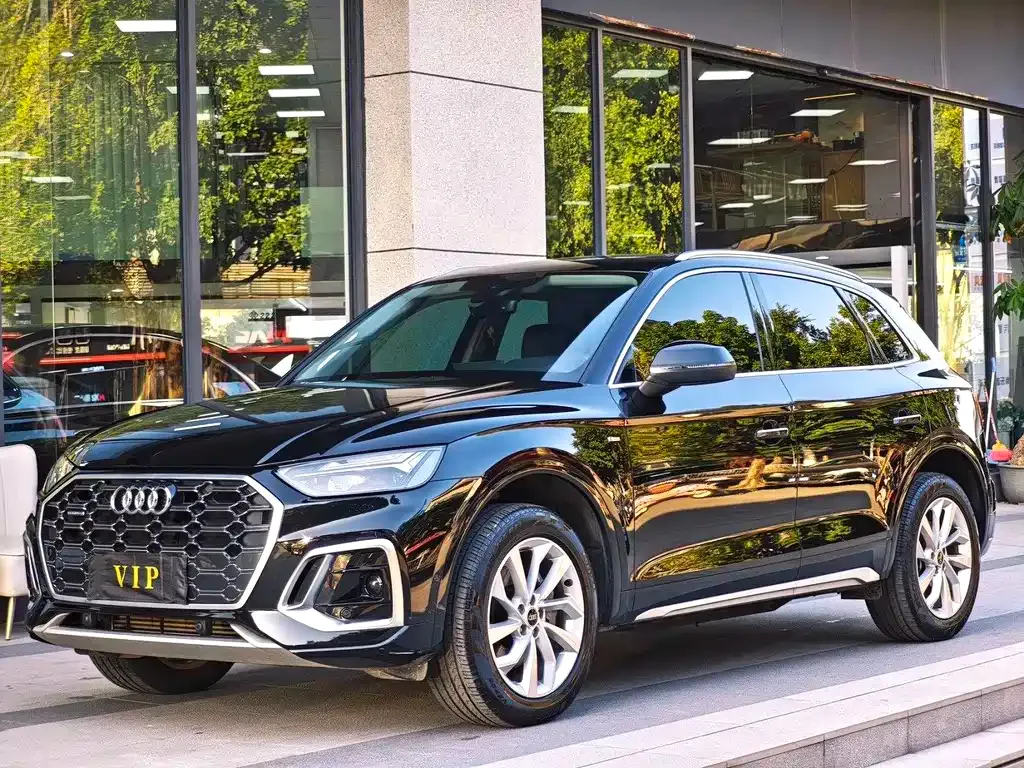 Audi Q5L 2023 из CN, фото 1