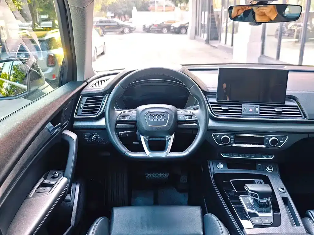 Audi Q5L 2023 из CN, фото 9