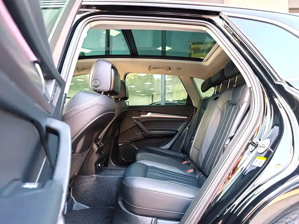Audi Q5L 2023 из CN, фото 5