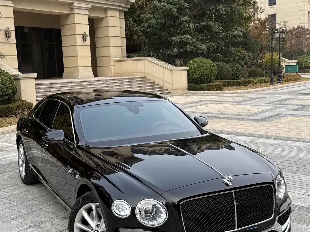 Bentley Flying Spur 2024 из CN, фото 7