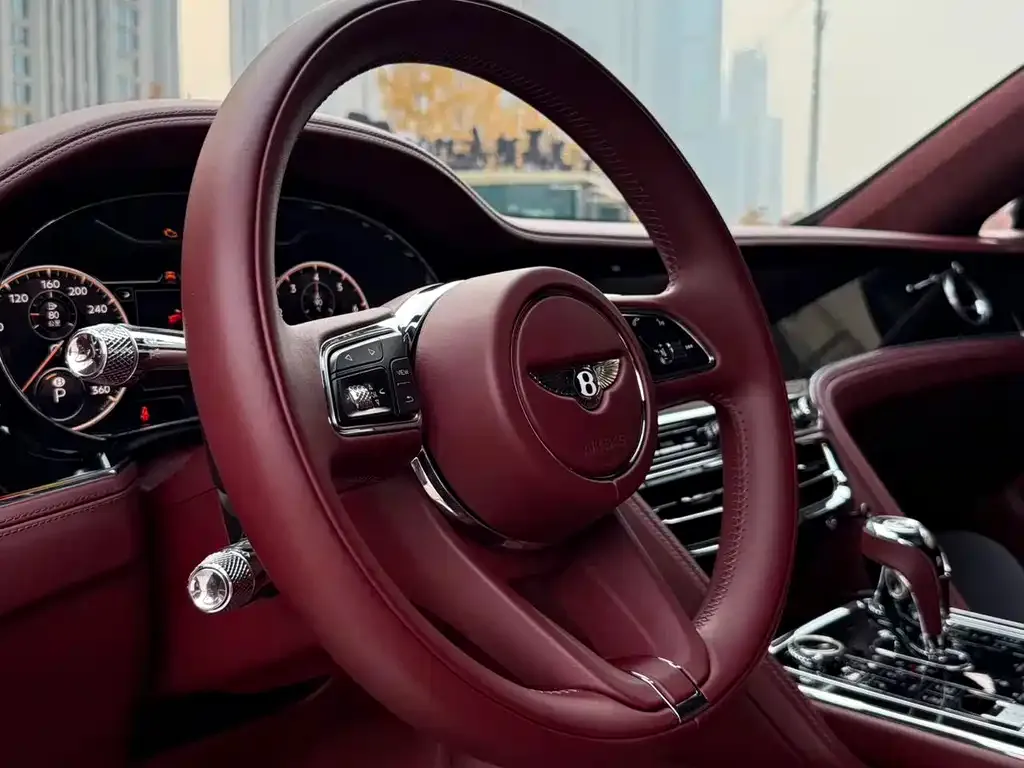 Bentley Flying Spur 2024 из CN, фото 2