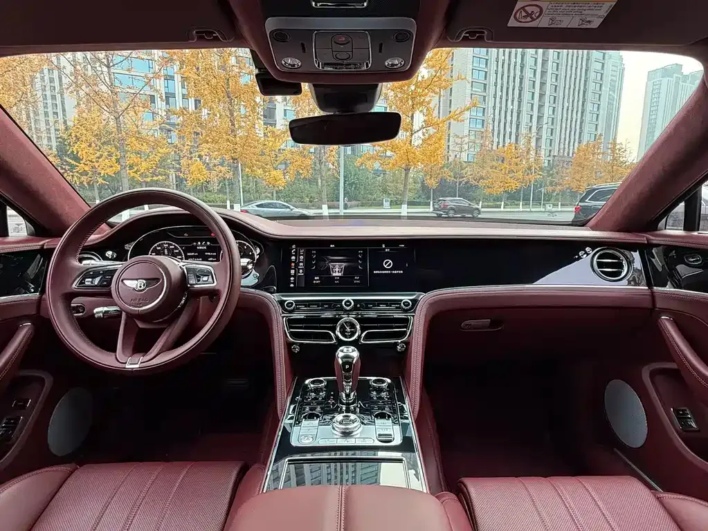 Bentley Flying Spur 2024 из CN, фото 8