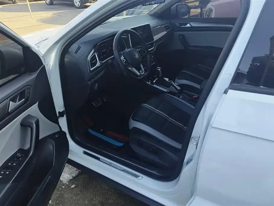 Volkswagen T-Roc 2024 из CN, фото 8
