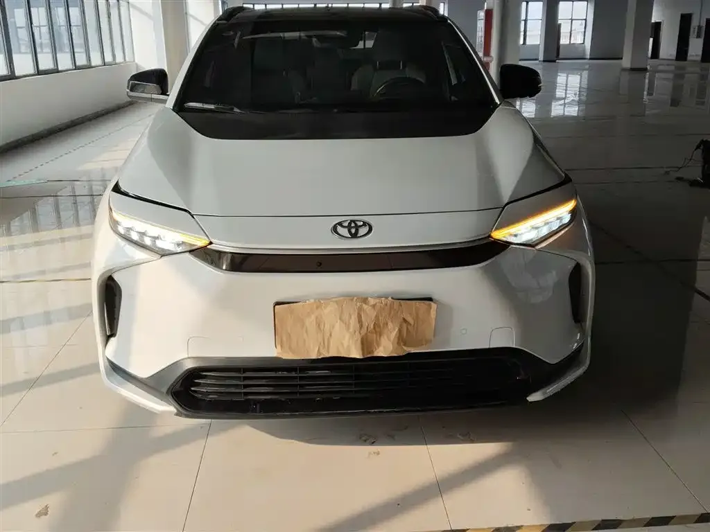 Toyota Platinum 4X 2024 из CN, фото 3