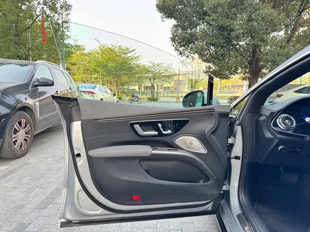 Mercedes-Benz EQS 2023 из CN, фото 6