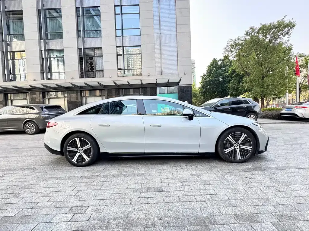 Mercedes-Benz EQS 2023 из CN, фото 8