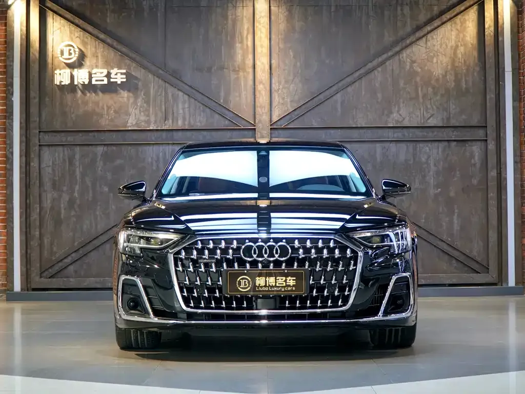 Audi A8 2023 из CN, фото 10