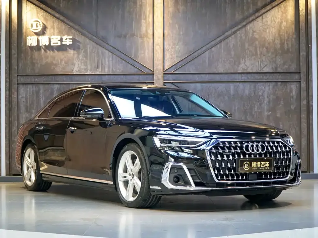 Audi A8 2023 из CN, фото 2