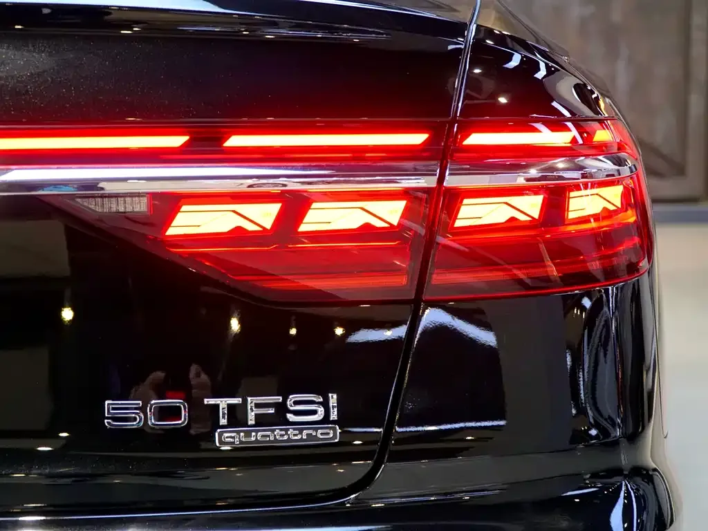 Audi A8 2023 из CN, фото 4