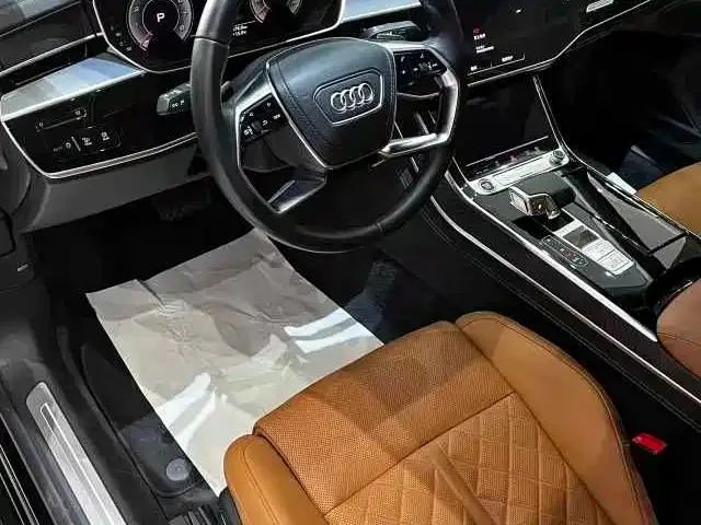 Audi A8 2024 из CN, фото 3
