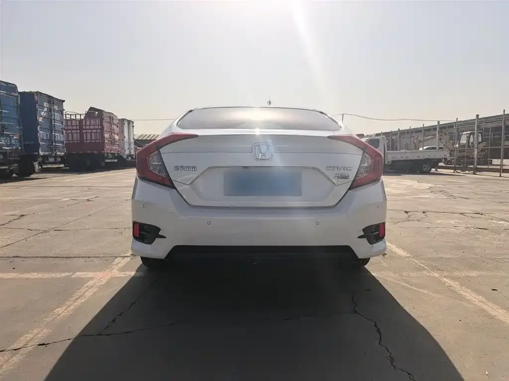 Honda Civic 2021 из CN, фото 2