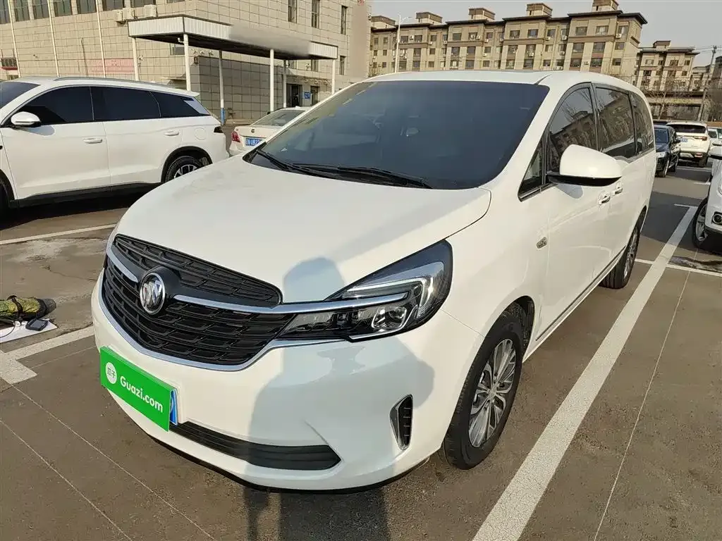 Buick GL8 2022 из CN, фото 1