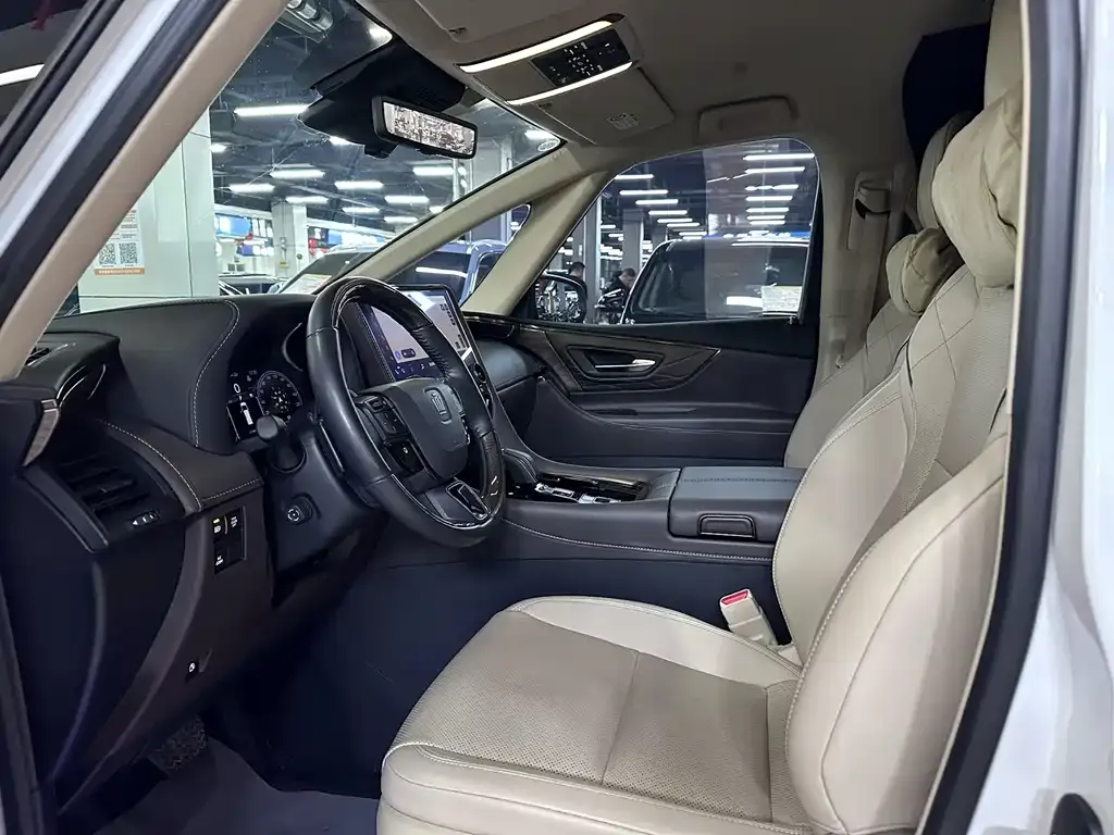 Toyota Vellfire 2023 из CN, фото 2