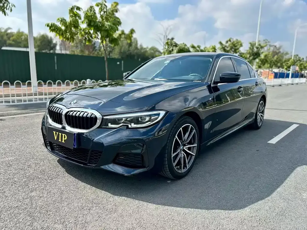 BMW 3 Series 2021 из CN, фото 1