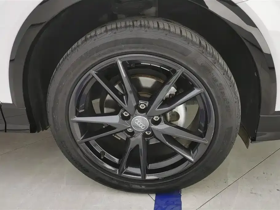 Audi Q2L 2021 из CN, фото 6
