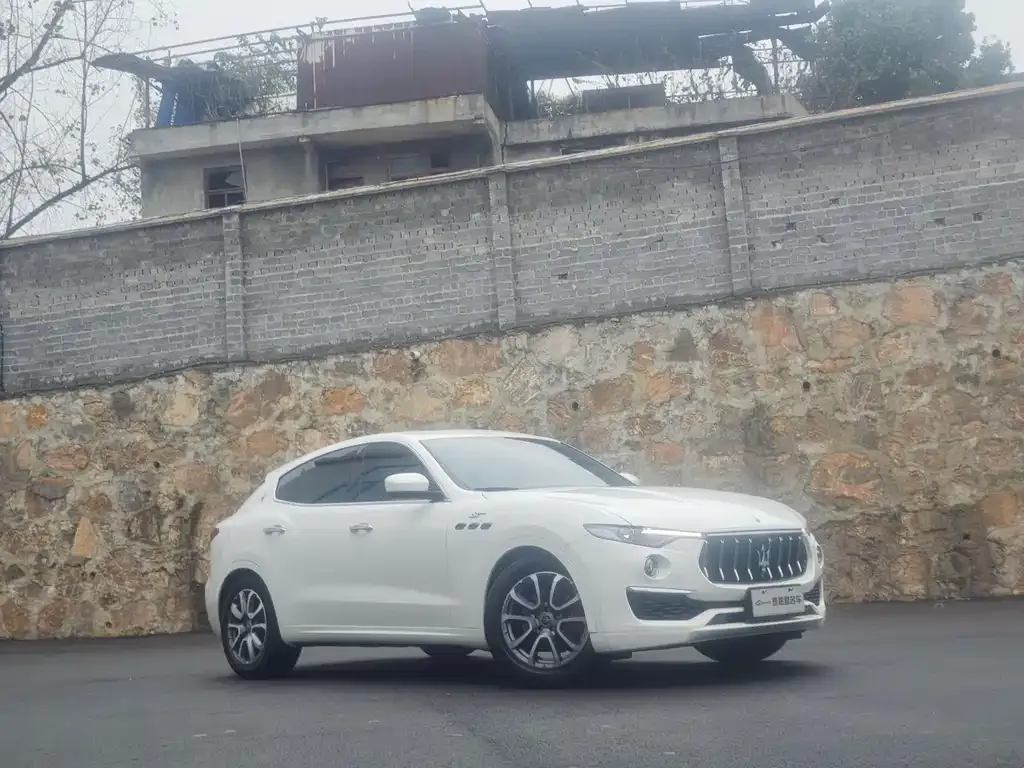 Maserati Levante 2024 из CN, фото 10
