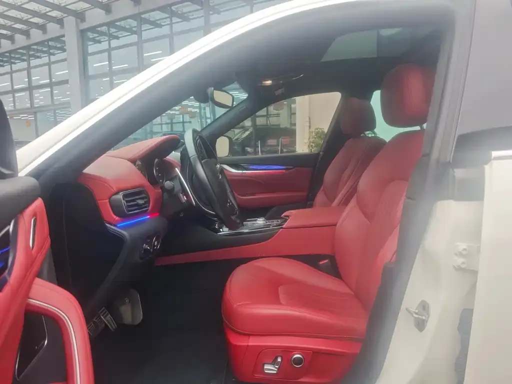 Maserati Levante 2024 из CN, фото 9
