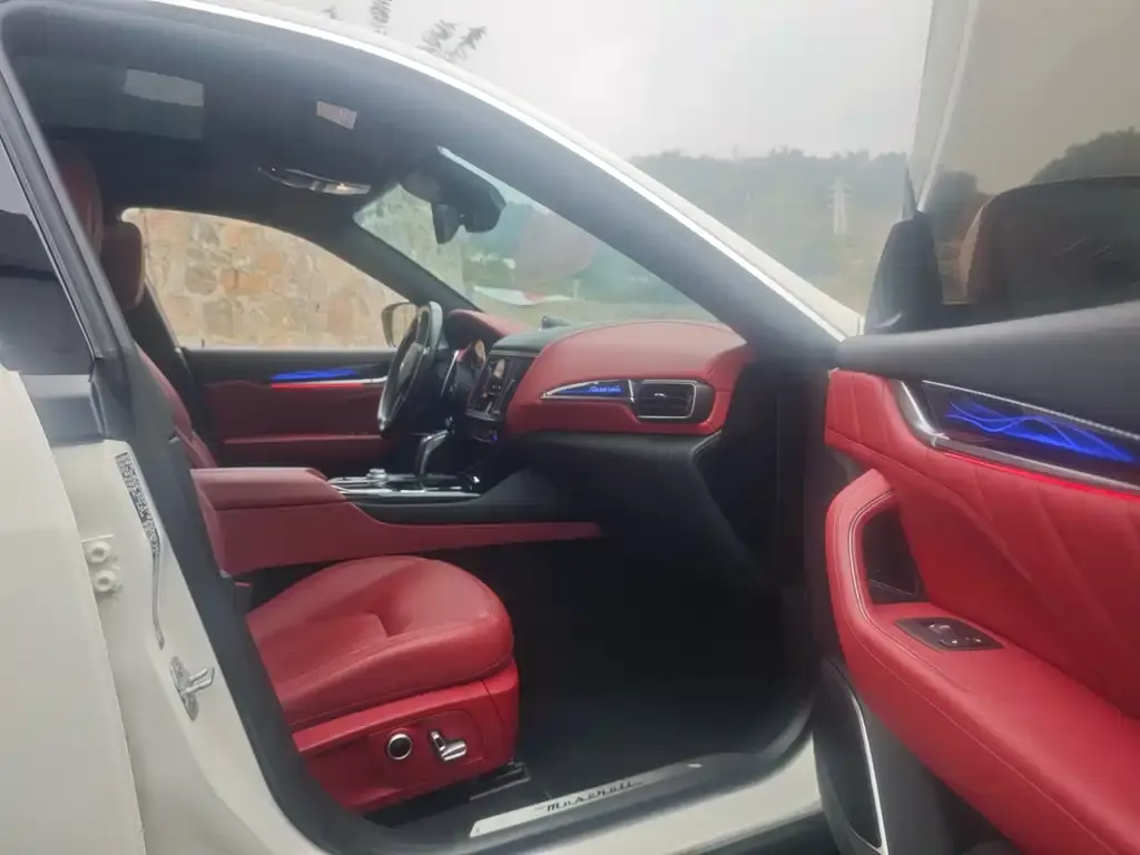 Maserati Levante 2024 из CN, фото 4