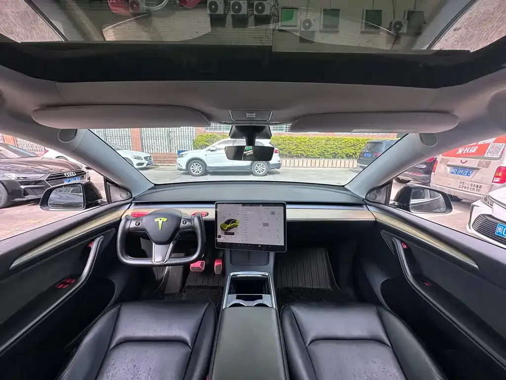 Tesla Model Y 2023 из CN, фото 10