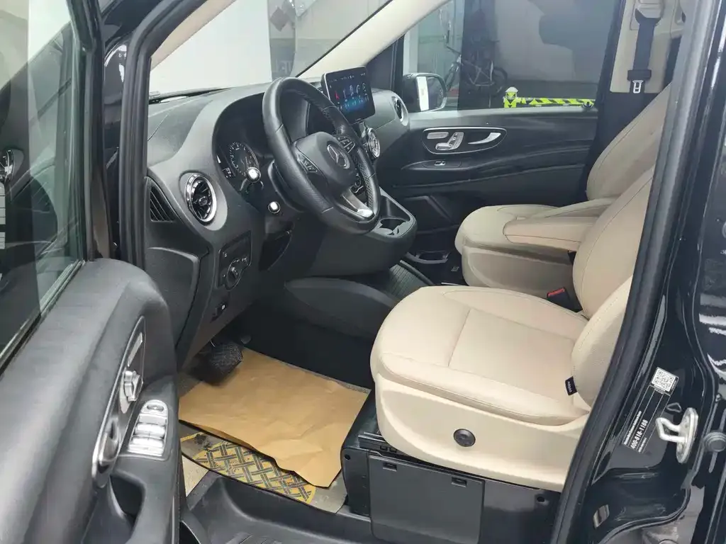 Mercedes-Benz Vito 2023 из CN, фото 4