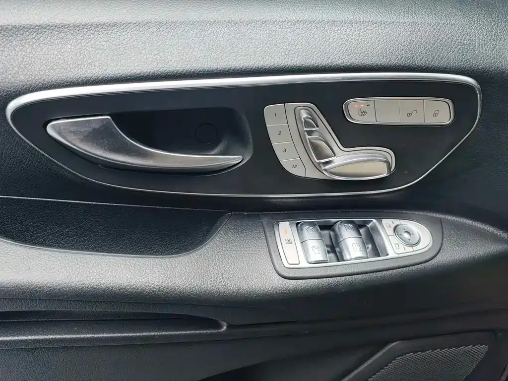 Mercedes-Benz Vito 2023 из CN, фото 10