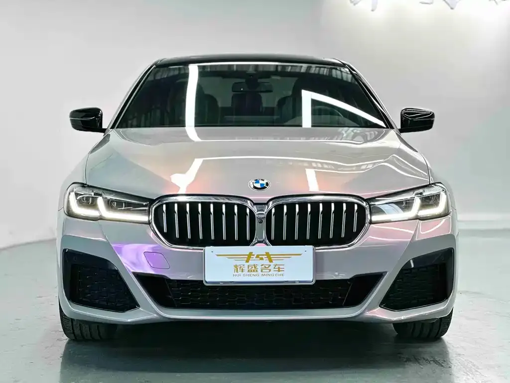 BMW 5 Series 2023 из CN, фото 1