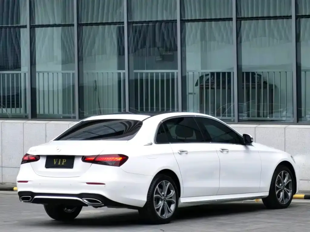 Mercedes-Benz E-Class 2023 из CN, фото 4