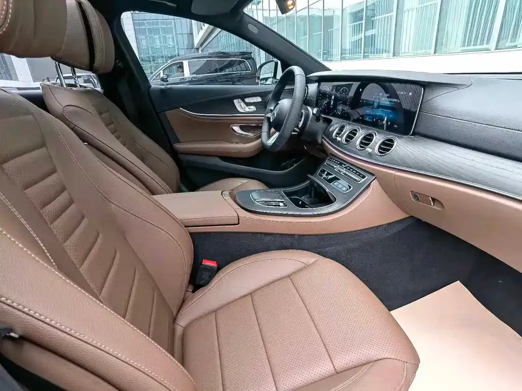 Mercedes-Benz E-Class 2023 из CN, фото 7