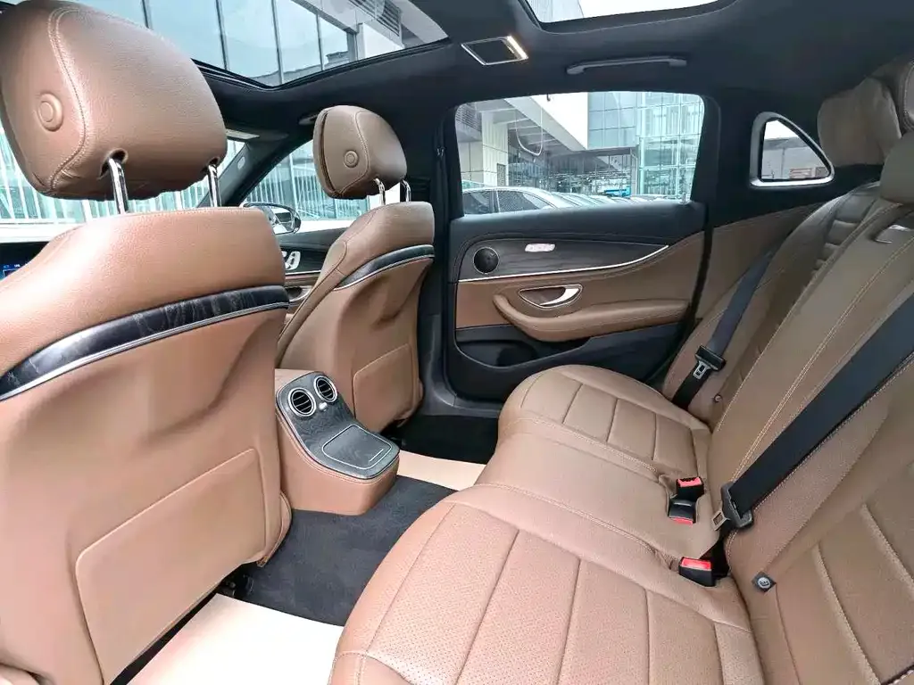 Mercedes-Benz E-Class 2023 из CN, фото 3