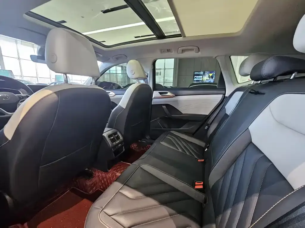 Volkswagen Tharu 2023 из CN, фото 8