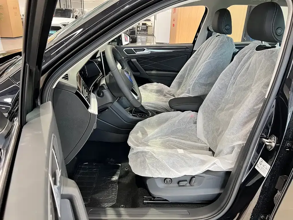 Volkswagen Tiguan L New Energy 2025 из CN, фото 5
