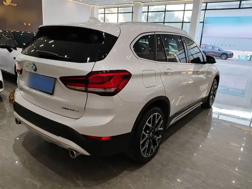 BMW X1 — фото 3