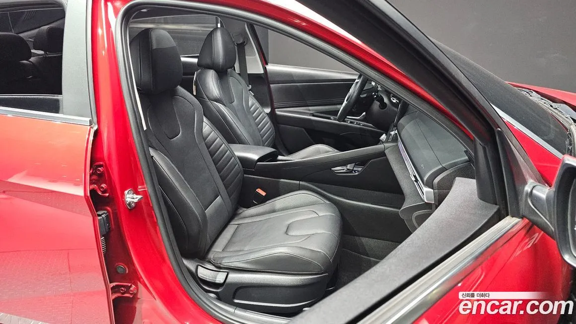 Hyundai AVANTE — фото 3
