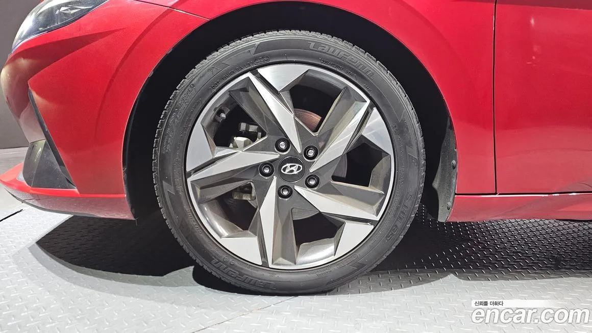 Hyundai AVANTE — фото 4