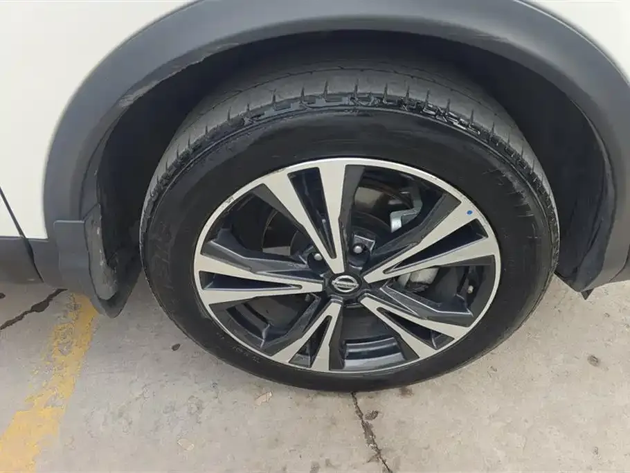 Nissan Qashqai 2021 из CN, фото 2