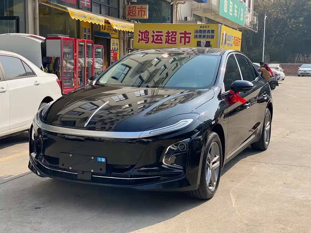 Hongqi E-QM5 2025 из CN, фото 1