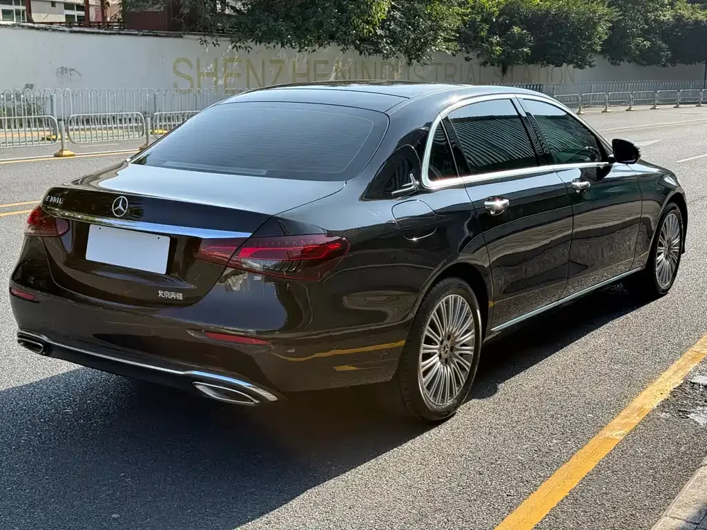 Mercedes-Benz E-Class 2023 из CN, фото 10