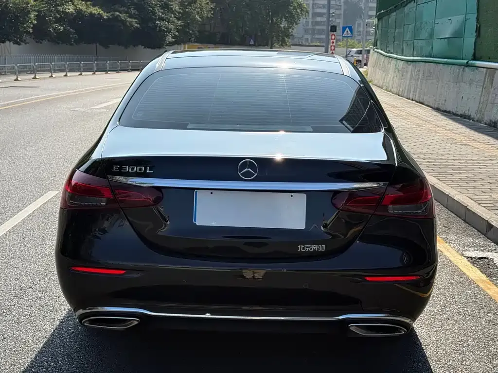 Mercedes-Benz E-Class 2023 из CN, фото 4